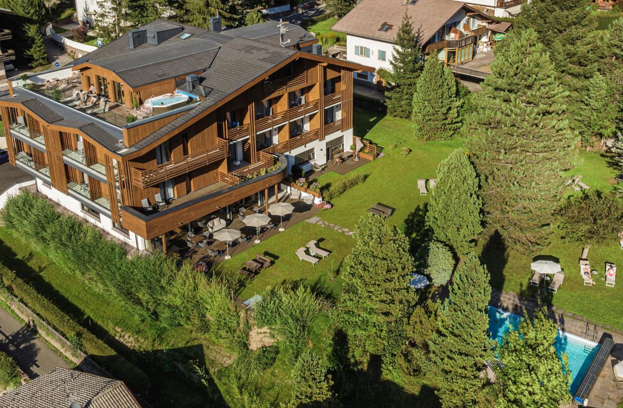 Boutique Hotel Planlim Ortisei Esterno foto